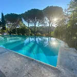 Encantada Privat bolig Nîmes