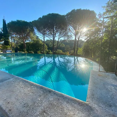 Encantada Rum i privatbostad Nîmes