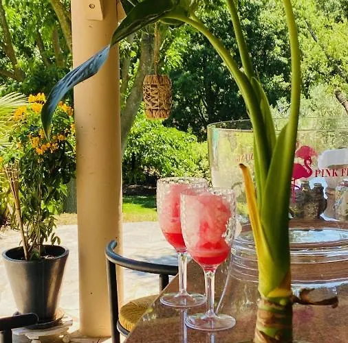 Encantada Homestay Nimes